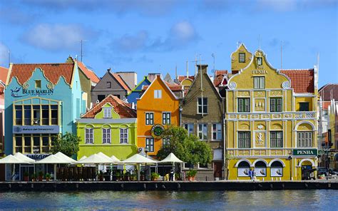 reasons  curacao     caribbean vacation lonely