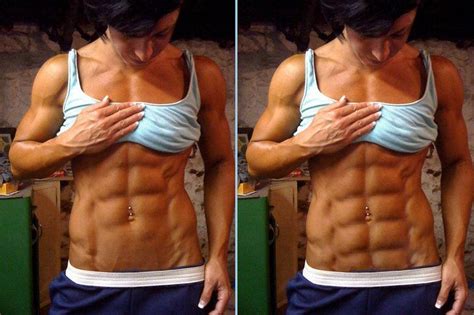 female subject    visible rectus abdominis muscle abs rectus abdominis muscle