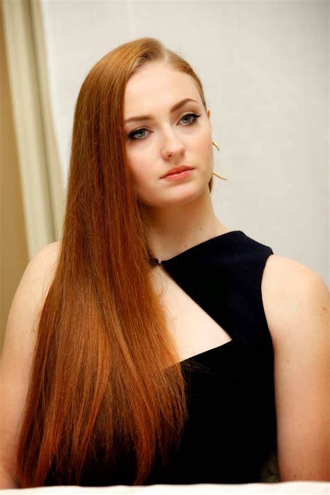 High Quality Bollywood Celebrity Pictures Sophie Turner