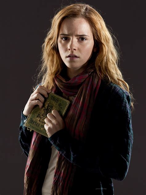Emma Watson Updates New Promotional Pictures Of Hermione