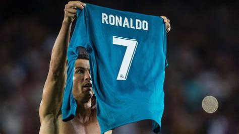 cristiano ronaldo takes   shirt  celebrate  goal    leg   spanish