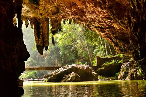 eksotisme  adrenalin ala goa pindul de jogja adventure