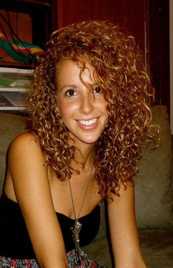 curly hair awesomeness 7 super cute ways to style your hair for the week permed hairstyles
