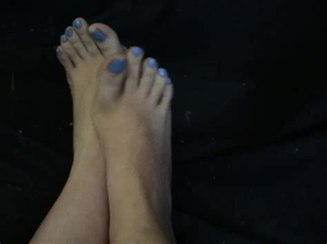 sexy flexible teen feet w high arches tease with blue