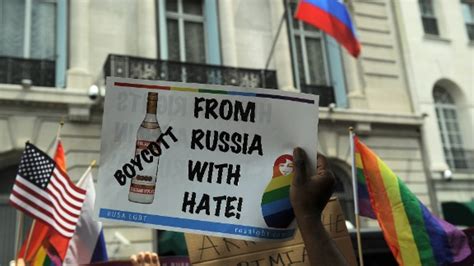 Yelena Isinbayeva Defends Russias Anti Gay Propaganda Law Cnn