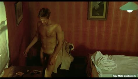 gary bond frontal nude in wake in fright gay male