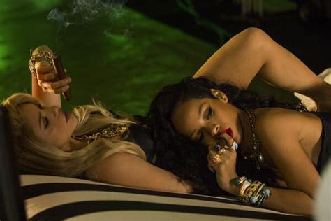 first look shakira and rihanna sizzle in can t remember to forget you video rap up