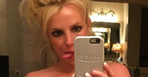 Britney Spears Pulls Down Tracksuit Bottoms For Explicit