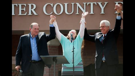 kim davis the clerk jailed over marriage licenses loses
