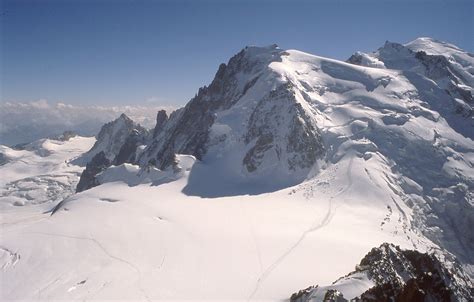 mont blanc  der hoechste berg der alpen foto bild landschaft
