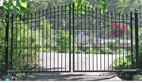gilliam welding wrought iron  aluminum handrails gates fencing