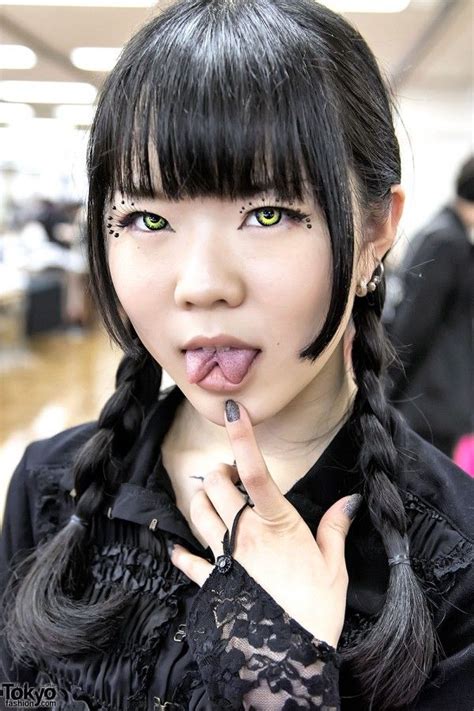 Artism Market Tokyo 4 50 Pictures Body Mods Split Tongue Girl