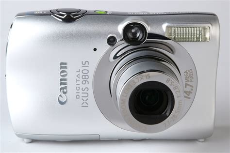 canon ixus  digital camera review ephotozine