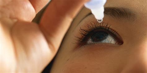 contact lens rules people  dry eyes   follow