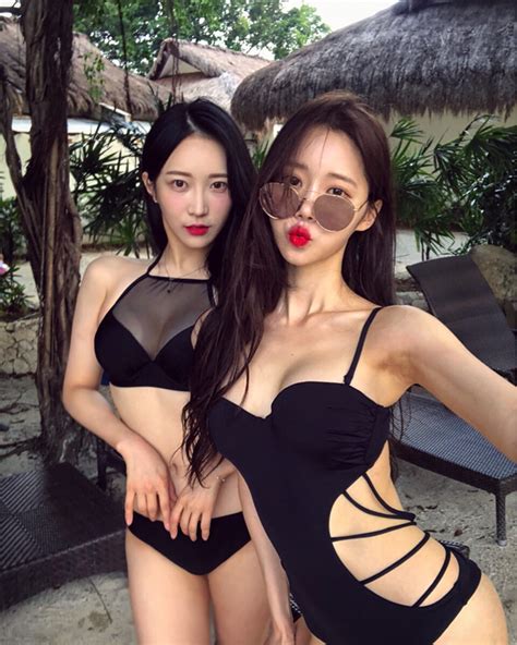 Kim Hyuna Stuns With Her Bikini Figure Daily K Pop News