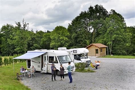 aires de services pour camping cars gratuites en france le monde du camping car