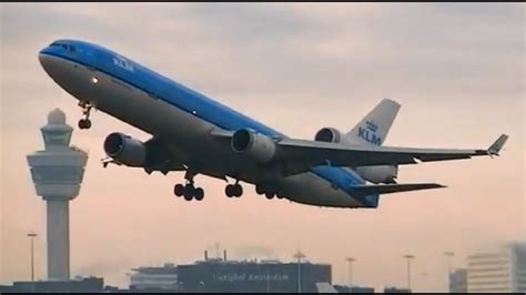 vliegtuigen spotten op schiphol prachtige dag youtube