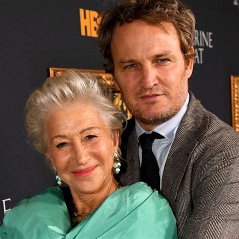 helen mirren exclusive interviews pictures and more entertainment tonight