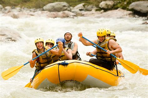 8 extreme adventure sports in manali that will get your heart racing