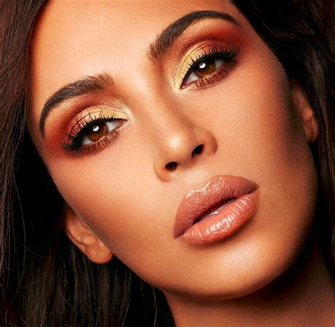 Kim Kardashian S Princess Jasmine Cosplay Is So Spot On
