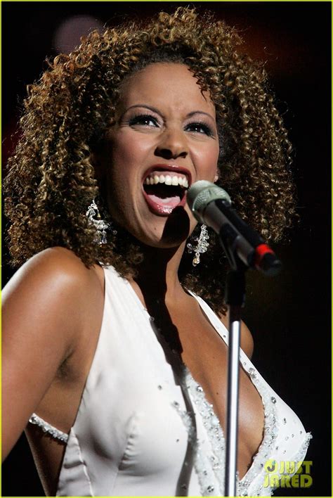 agts glennis grace   whitney houston covers photo  americas  talent