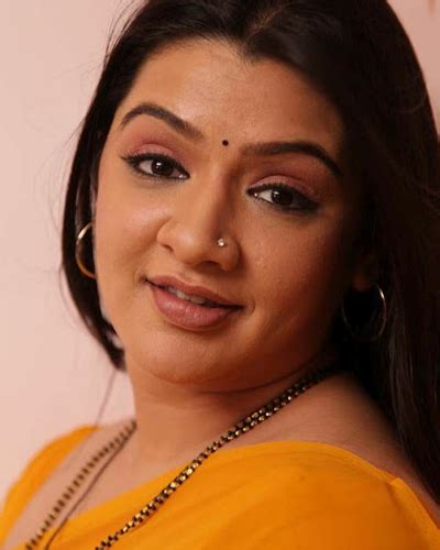 mallu actress aarthi agarwal saree stills mallu joy