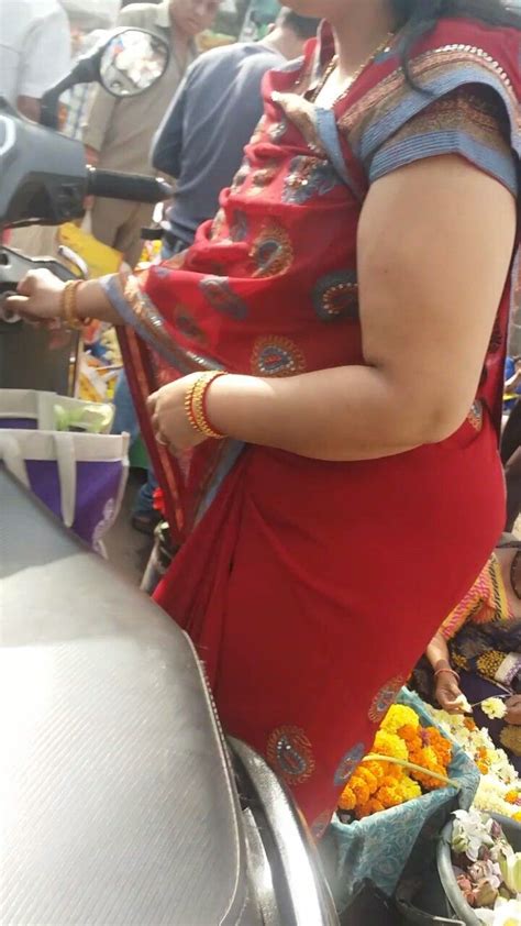 Pin On Saree [back Side Front ] Indian Aunties On Street