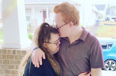 woman captures touching moment her sister with down syndrome goes on date