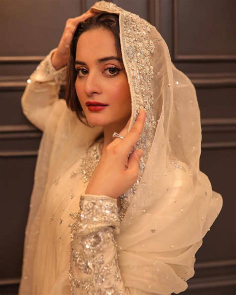 Aiman Khan Slaying In Agha Noor Clothes Planet