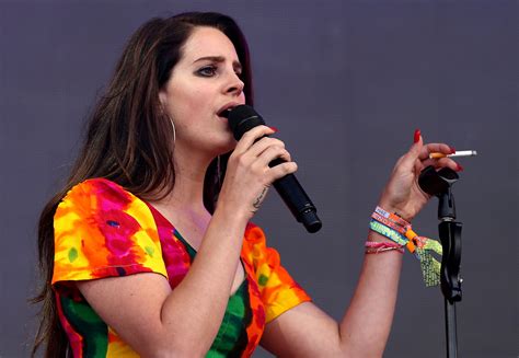 Lana Del Rey Cancels Live Show In Israel The Independent