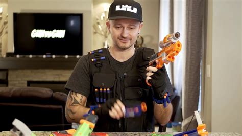 Gun Vs Gun Best Nerf Guns Under 20 Youtube