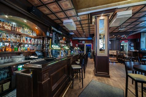 liffey stockholm restaurangguide vaerdshus cocktailbarer pubar nattklubbar bistro