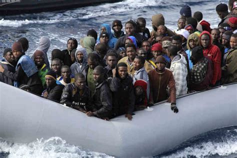 Record Number Of Boat Migrants Reach Italy In 2016 Euractiv