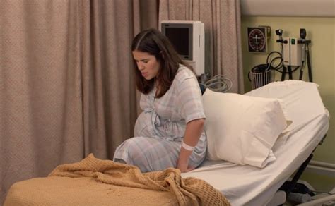 21 tv pregnancies that actually got it right because the struggle is real