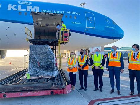 dh update klm transports  vaccines  islands knipselkrant curacao