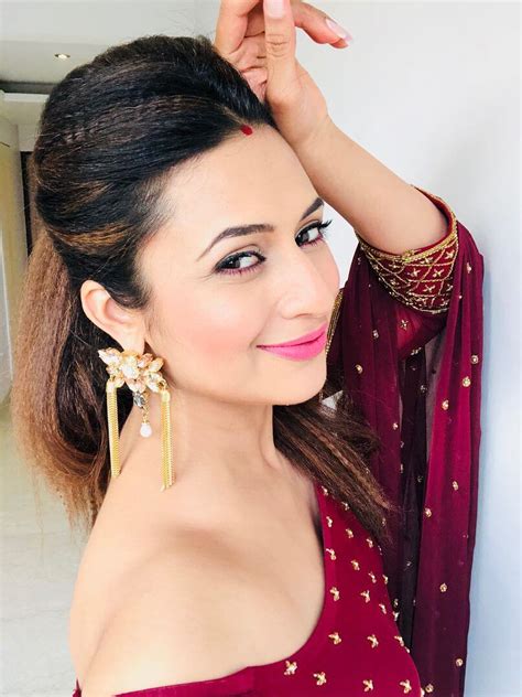 49 Hot Pictures Of Divyanka Tripathi Which Will Win Your