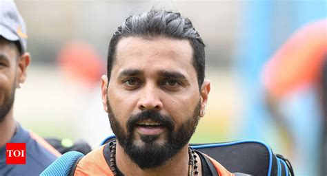 murali vijay deserves   chance gr viswanath cricket news