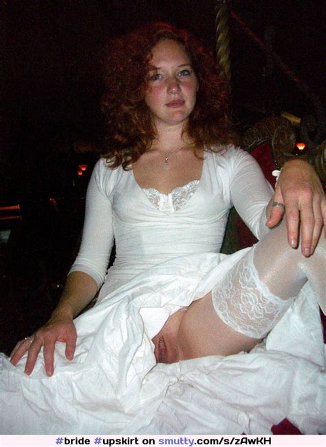 Upskirt Nopanties Stockings Pierced Pussy Redhead