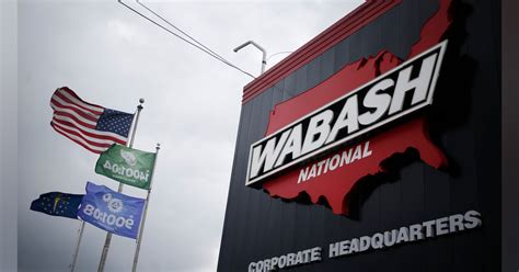 wabash profits rise   difficult manufacturing environment trailer body builders