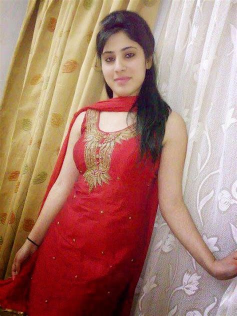 Beautiful Desi Girls Pictures 10 Hot Desi Girl Pictures