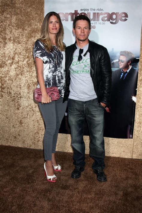 Mark Wahlberg S Height Wife Net Worth And Style The Modest Man