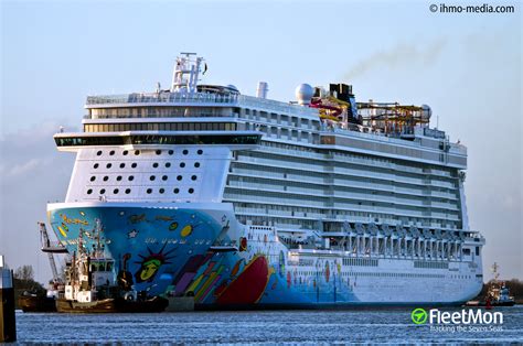 photo  norwegian breakaway imo  mmsi  callsign czj   sascha