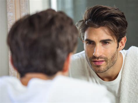 7 signs you re dating a narcissist according to a clinical psychologist