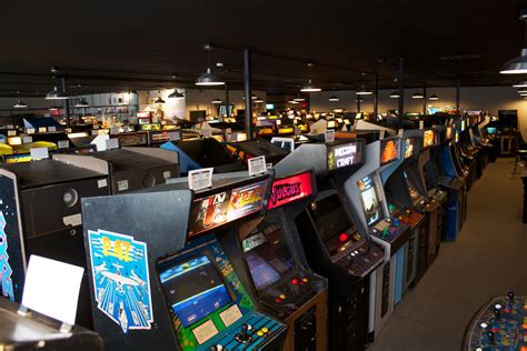 visit  galloping ghost  largest video game arcade   usa