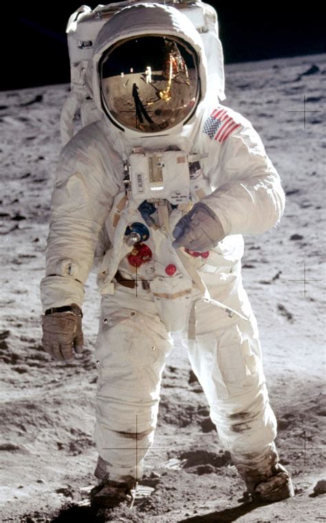 apollo  astronaut suits page  pics  space
