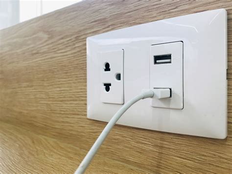 adding usb outlets  untangle  life rg electric