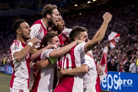 sfeervolle cafes om ajax te kijken