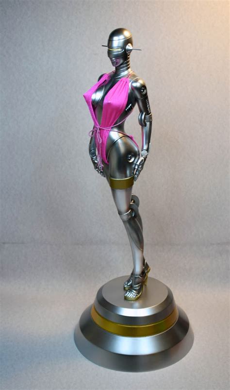 Statues Sorayama S Sexy Robot Gets Statue Treatment