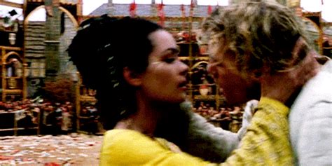 and kissing like this heath ledger pictures popsugar celebrity photo 19