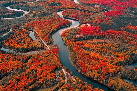 30 photos of fall colours in ontario you won t believe are real